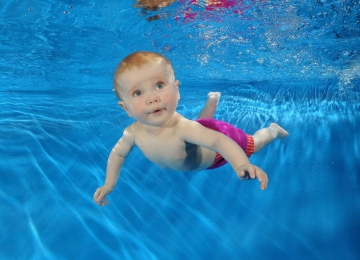 Плавание с пеленок: советы Сесиль Лупан