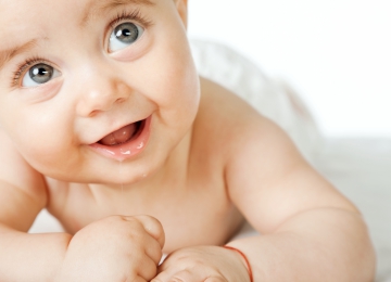 О чем говорят отеки и мешки под глазами у детей? 